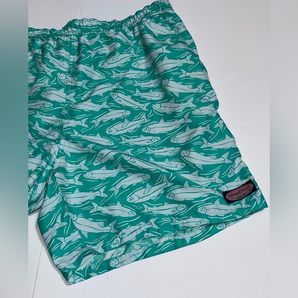 Vineyard Vines Swim Trunks fishy- Mens XLarge Green Mesh shorts - Picture 2 of 10